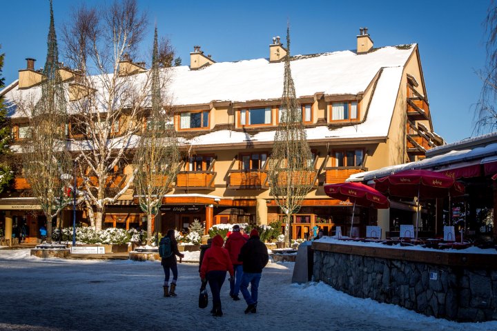 黑梳酒店(Blackcomb Lodge)