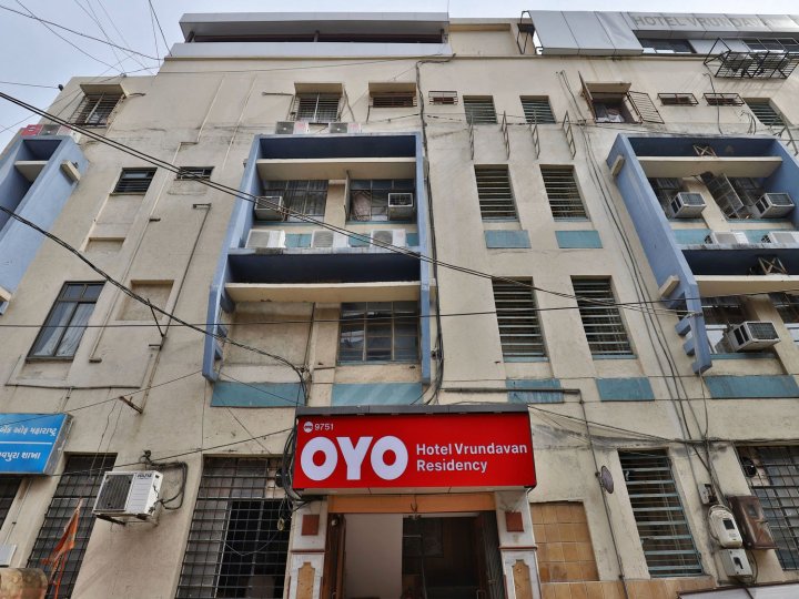 9751 福伦达凡住宅酒店(OYO Hotel Vrundavan Residency)