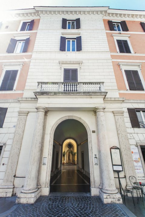 Borghese Contemporary Hotel