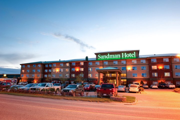 萨斯卡通桑德曼酒店(Sandman Hotel Saskatoon)