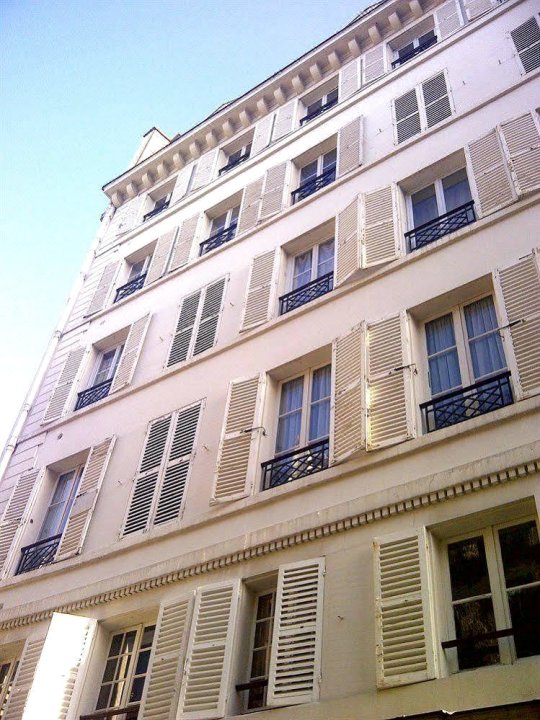 圣日耳曼德普雷公寓(Saint-Germain des Pres Apartment)