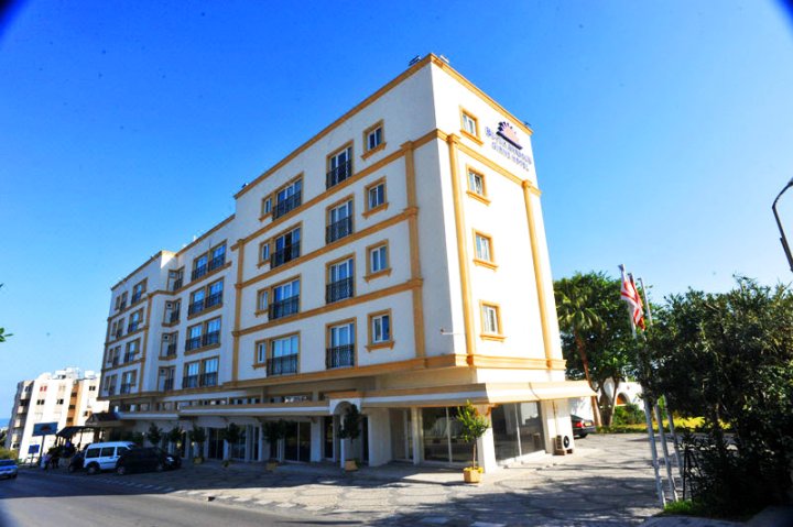 比于克安那杜拉吉尔内酒店(Buyuk Anadolu Girne Hotel)
