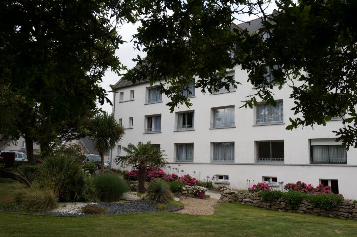 原创城市阿曼特利通酒店(The Originals City, Hôtel Armen le Triton, Roscoff (Inter-Hotel))