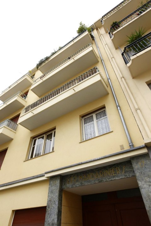 尼斯切索莱区时代公寓酒店 - 可入住 7 人(Period Apartment 7 Persons Cessole District in Nice)