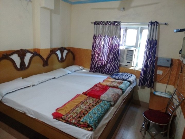 P.N.牛仔裤旅馆(Hotel P N Ganga Varanasi)