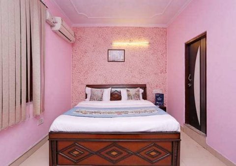 Hotel Chhavi Holidays