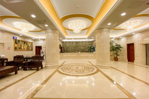 高州宏大商务酒店(潘州广场店)