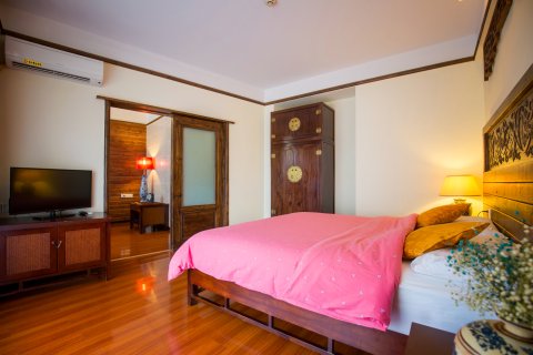 八戒人文客栈(张家界大庸府城店)