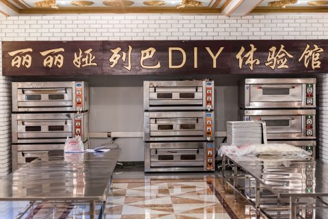 额尔古纳丽丽娅俄式酒店