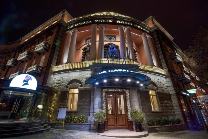 埃里温格兰德酒店 - 世界小型豪华酒店(Grand Hotel Yerevan - Small Luxury Hotels of The World)