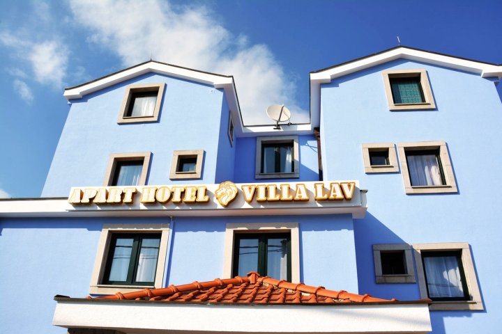 ApartHotel Villa Lav