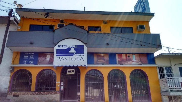 Hotel Pastora