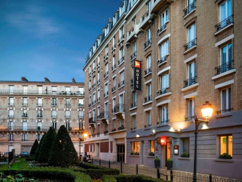 基里亚德巴黎克里奇中央酒店(ibis Clichy Centre Mairie)