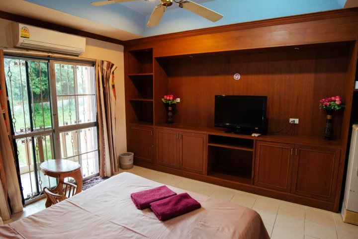 芭堤雅床酒店(The Bed Hotel Pattaya)