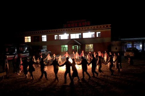 青海湖小牦牦家庭牧场