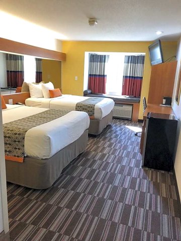 普林菲尔德温德姆麦克罗特套房酒店(Microtel Inn & Suites by Wyndham Springfield)