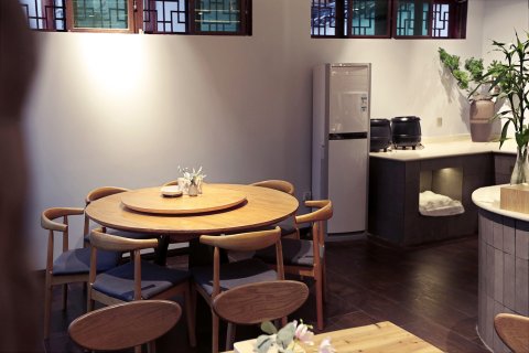 西昌合木客栈(邛海湿地海门渔村店)