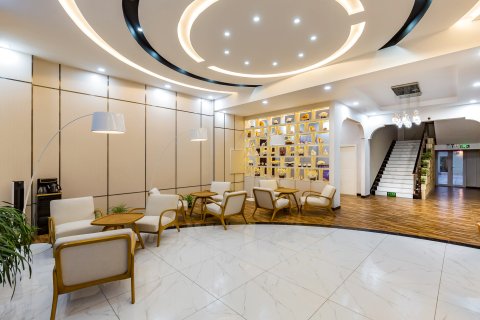 花筑·蓝天酒店(北戴河黄金海岸店)