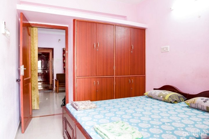 Vatchala Service Appartment anna nagar Koyambeedu