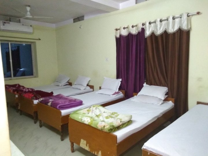 Sangh Shree Guest House