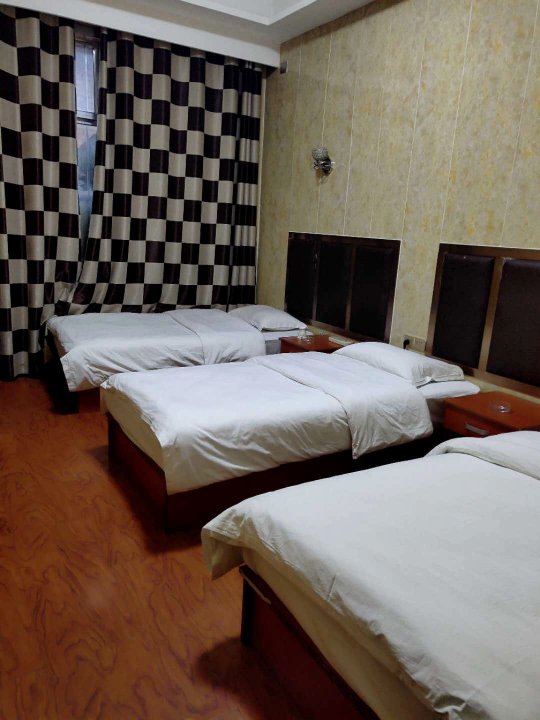 正宁尊统商务宾馆