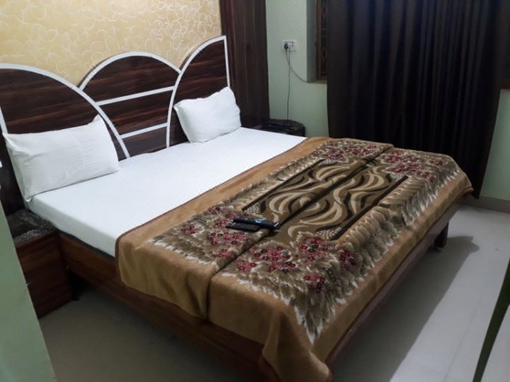 Hotel Satkar Inn