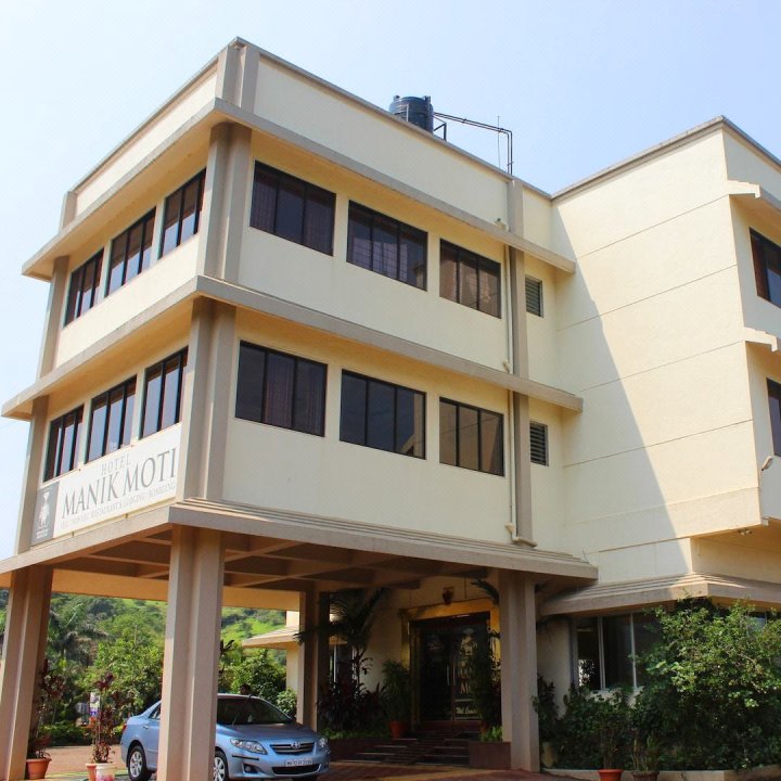 Hotel Manik Moti (Opp. Bhushi Dam), Lonavala