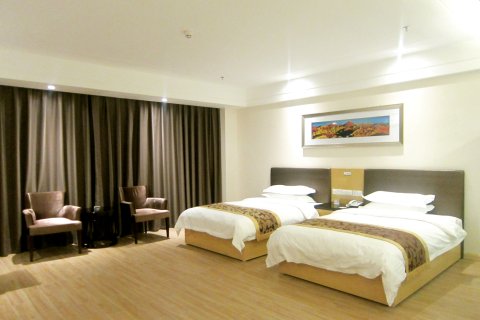 高台宇阳铂锦酒店