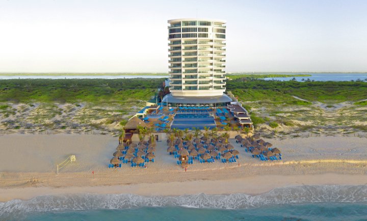 海尘坎昆全包式家庭度假村(Seadust Cancun Family Resort - All Inclusive)
