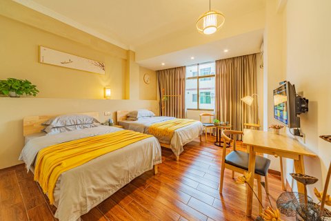 丹霞山畔山驿栈