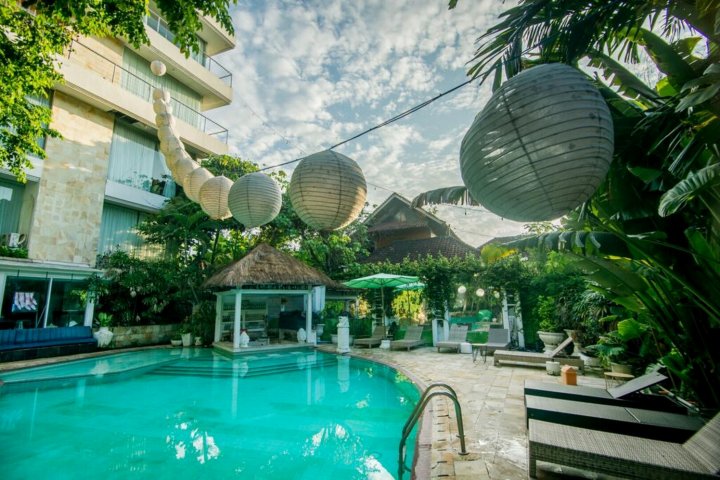 巴厘神秘酒店公寓(Bali Mystique Hotel & Apartment)