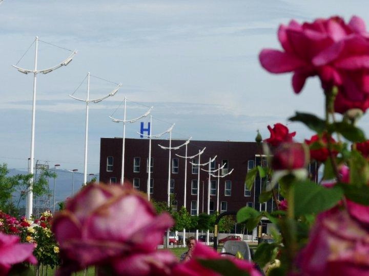 蓬费拉达城市酒店(Hotel Ciudad de Ponferrada)