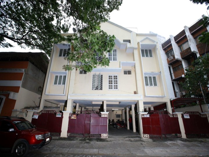 OYO 10497 小型 2BHK 庞迪白城之家酒店(OYO Home 10497 Compact 2BHK Pondy White Town)