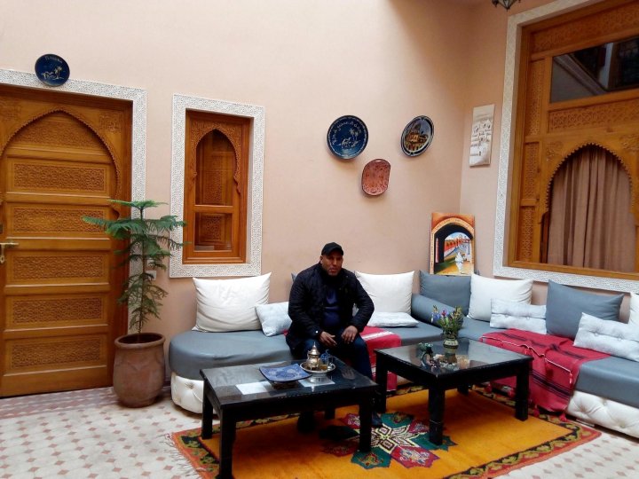 马拉卡治 6 居之家私人度假屋 - 附阳台及无线上网(6 Bedrooms House with Terrace and Wifi at Marrakech)