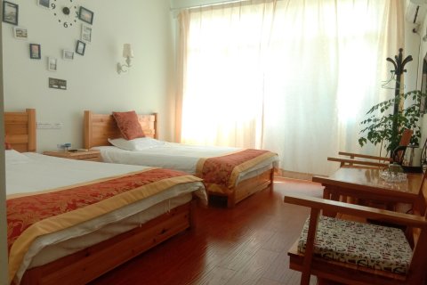 云和梯田溪边民宿