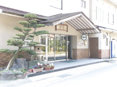 山二日式旅馆(Yamani Ryokan)