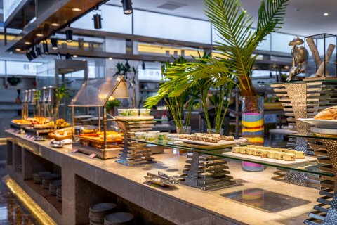 中威蓝海御华大饭店(无锡惠山万达广场店)