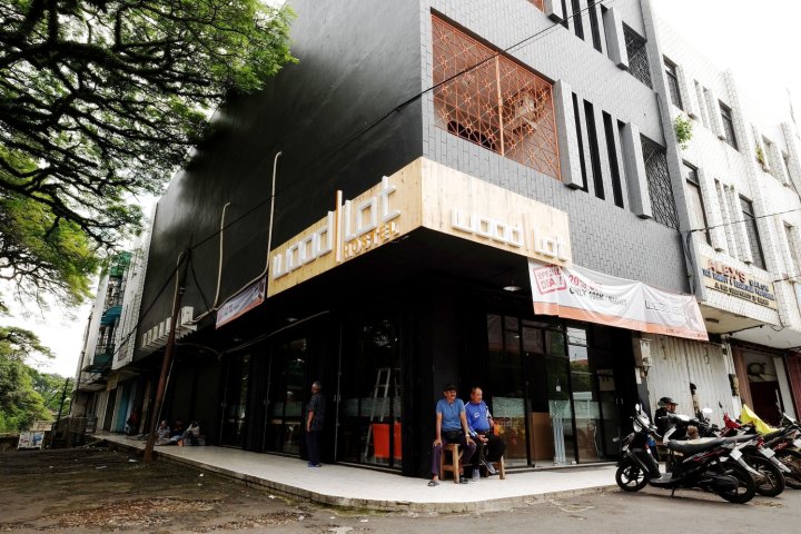 Zen Hostel Alun-Alun Sarinah