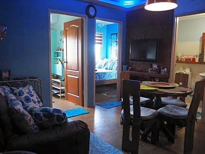 蓝色公寓(Blue Apartment)