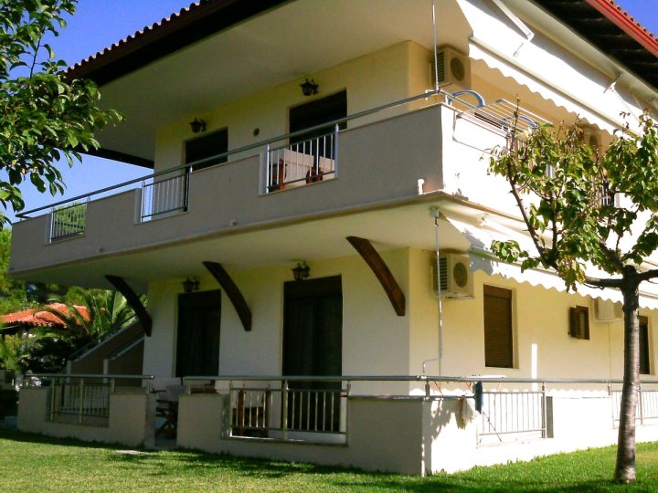 Maria - Pavlos Studios and Apartments