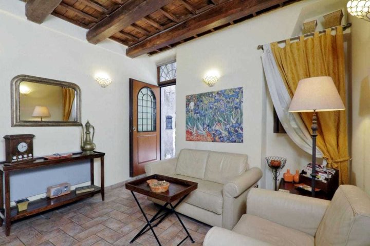 拉斯提弗列美好小套房度假屋(The Amazing Little Suite in Trastevere)