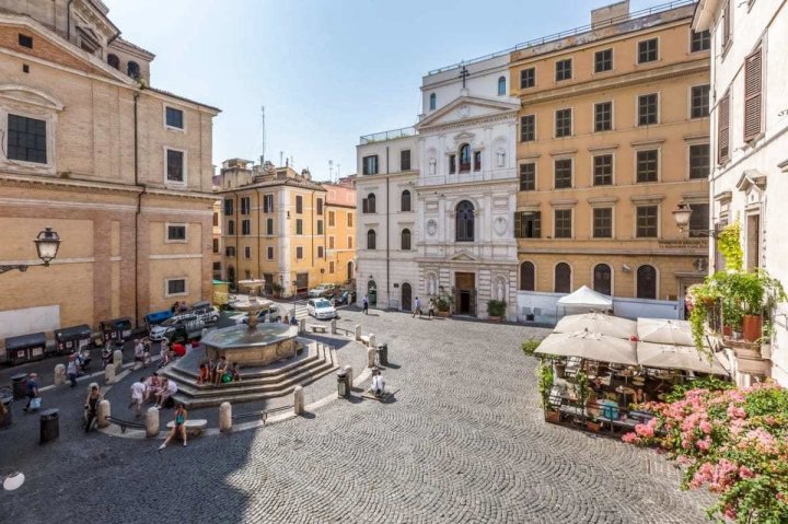 罗马克里斯度假屋(Happy Lion Apartment Rome)