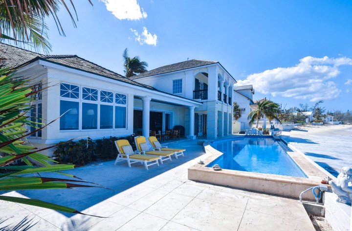 勒蒙特斯凯布尔海滩巴哈马别墅(La Mouette Cable Beach Bahamian Villa)