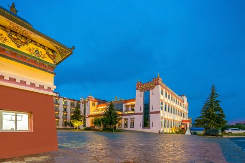 香格里拉扎西德勒大酒店