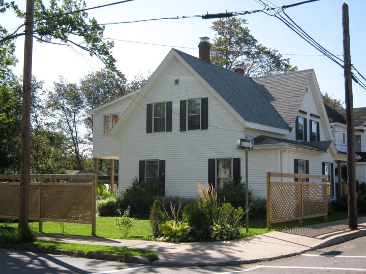 东河静养理疗中心(East River Meditation Healing Centre)