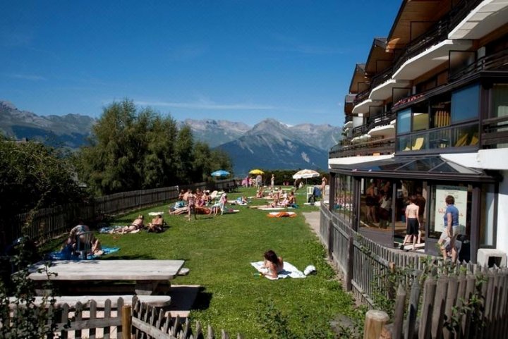 迪亚布勒特斯公寓(Diablerets Ski Lift & Mountain Apartments)