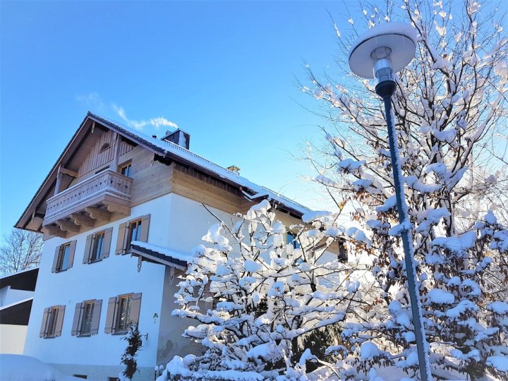 巴德特尔茨木屋酒店(Chalet Bad Tölz)