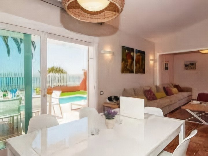 Deluxe Villa at the Beach Front - INH 24262