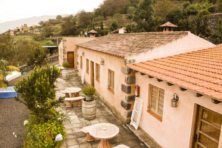 坦奎拉乡村民宿(Casa Rural La Tanquera)