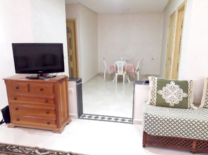 梅克内斯 2 居美丽市景公寓酒店 - 附阳台(Apartment with 2 Bedrooms in Meknès, with Wonderful City View and Balcony)